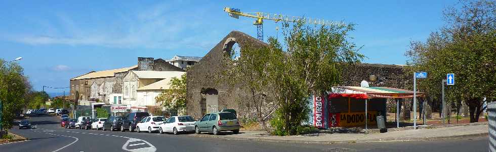 St-Pierre - Casernes - Ancienne usine sucrire