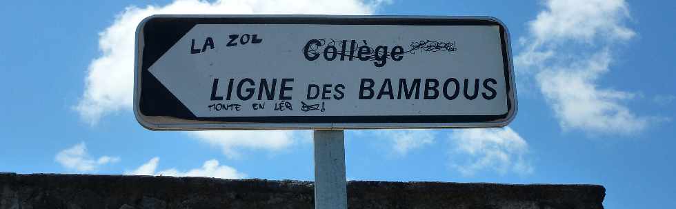St-Pierre - Ligne des Bambous - Panneau colllège