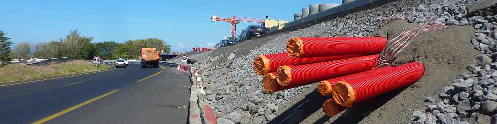 St-Pierre - Rive gauche - Pierrefonds - Travaux d'accs au pont