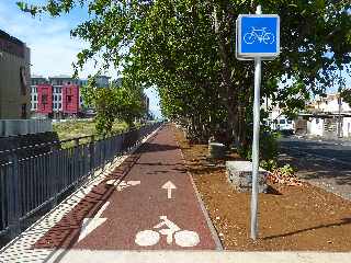 St-Pierre - Piste cyclable rue Albert- Luthuli