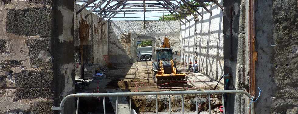 St-Pierre - Rhabilitation des Hangars Kervguen - Janvier 2013 -