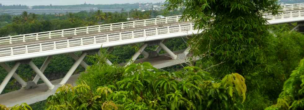 Pont sur le Bras de la Plaine