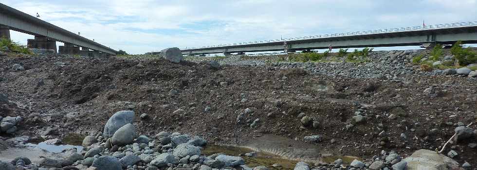 Rivire St-Etienne - Fvrier 2013 - Cyclone Felleng - Coule boueuse  nu