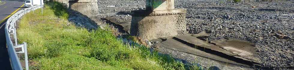 Rivière St-Etienne - Ancien pont de 1977