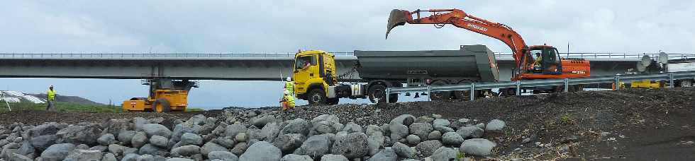 Rivire St-Etienne - Travaux sur le radier - 7 fvrier 2013