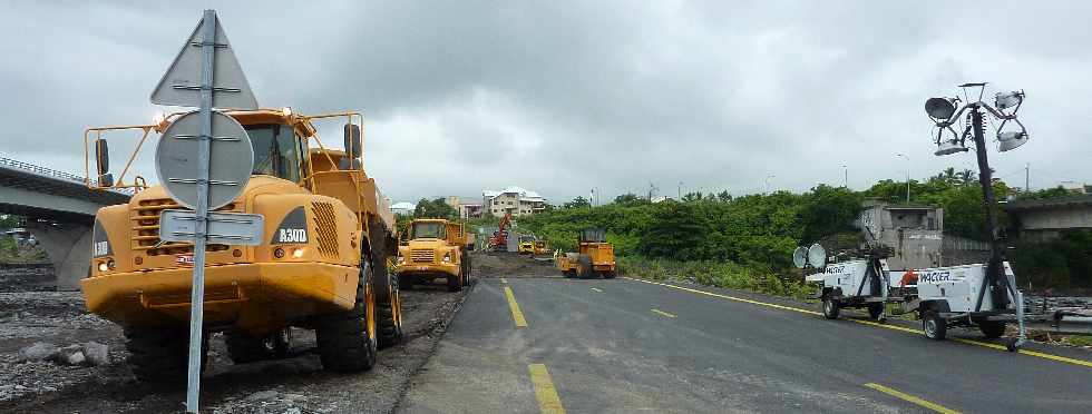 Rivire St-Etienne - Travaux sur le radier - 7 fvrier 2013