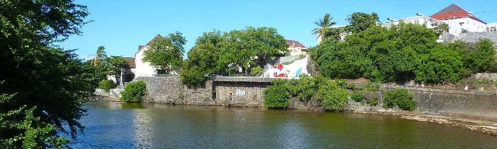 St-Pierre -Rivire d'Abord et Maison Roussin (TaaF)