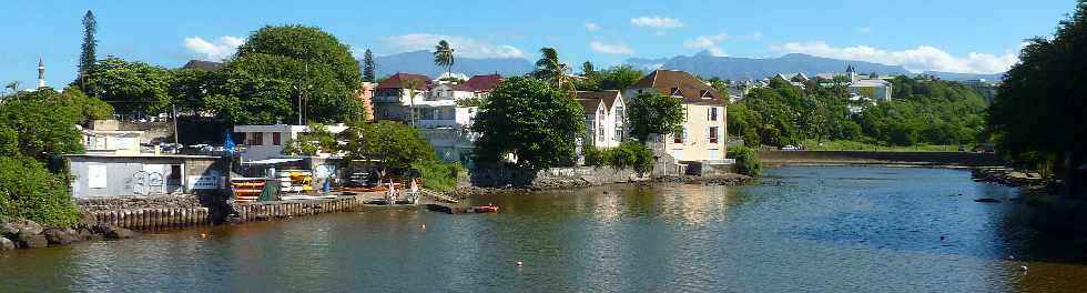 St-Pierre - Estuaire de la Rivire d'Abord et Maison Roussin