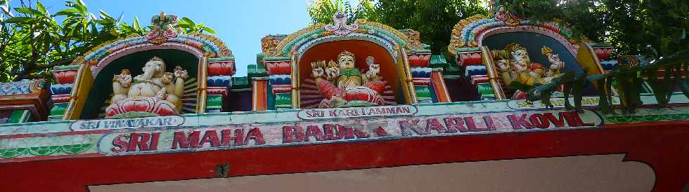 St-Pierre - Ravine Blanche -Temple SRI MAHA BADRA KARLI -