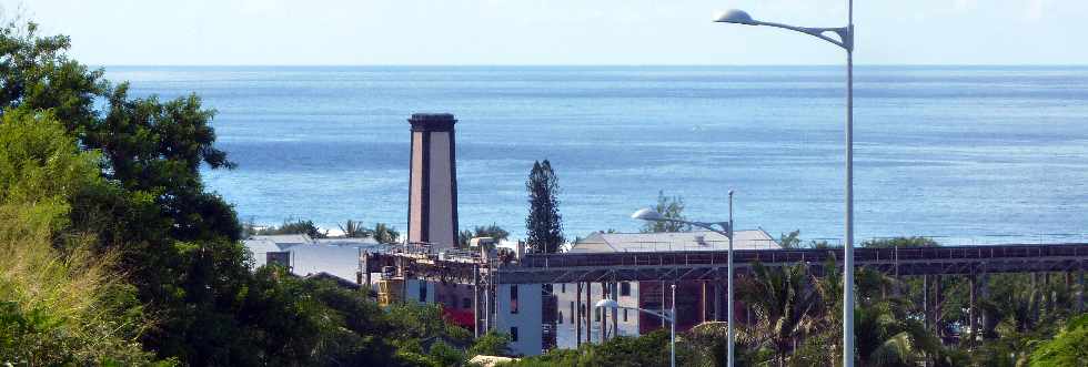 Grands Bois -  Vue sur l'ancienne usine sucrire