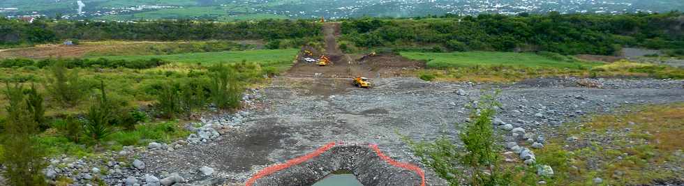 Rivire St-Etienne - chantier de l'interconnexion des primtres irrigus du Bras de la Plaine et du Bras de Cilaos