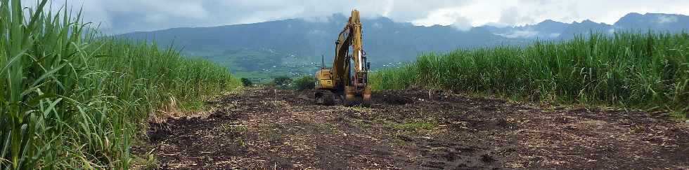 Pierrefonds - chantier de l'interconnexion des primtres irrigus du Bras de la Plaine et du Bras de Cilaos