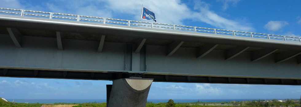 Chantier du nouveau pont sur la Rivire St-Etienne - Fin mars 2013 -