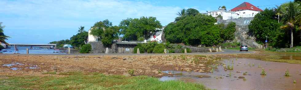 St-Pierre - 31 mars 2013 - Radier de la Rivire d'Abord aprs fortes pluies -