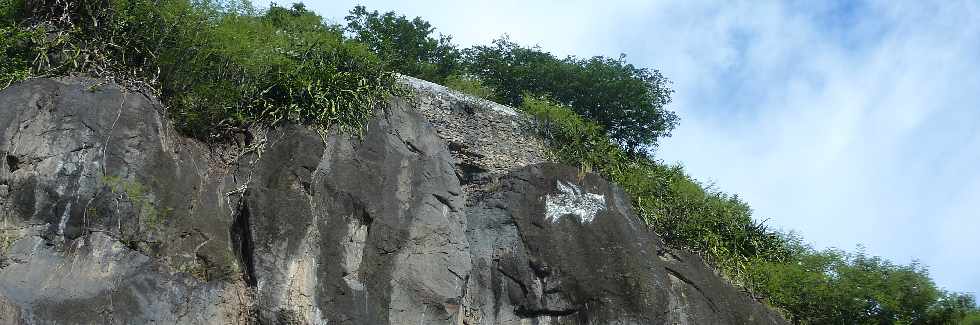 Rempart du Ouaki et portion de canal des Alos