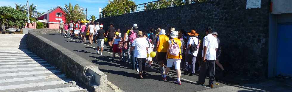 St-Pierre - 7 avril 2013 - Front de mer -  Marche du Lion's Club Réunion Sud - Opération En avant la santé -