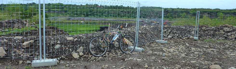 Travaux interconnexion Bras de la Plaine - Bras de Cilaos - St-Louis - Traverse de la rivire St-Etienne