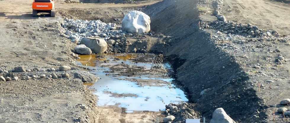 19 mai 2013 - Pierrefonds - Travaux du chantier d'interconnexion des primtres irrigus Bras de la Plaine - Bras de Cilaos