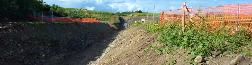 19 mai 2013 - Pierrefonds - Travaux du chantier d'interconnexion des primtres irrigus Bras de la Plaine - Bras de Cilaos