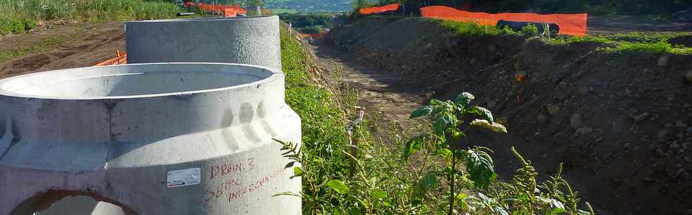 19 mai 2013 - Pierrefonds - Travaux du chantier d'interconnexion des primtres irrigus Bras de la Plaine - Bras de Cilaos