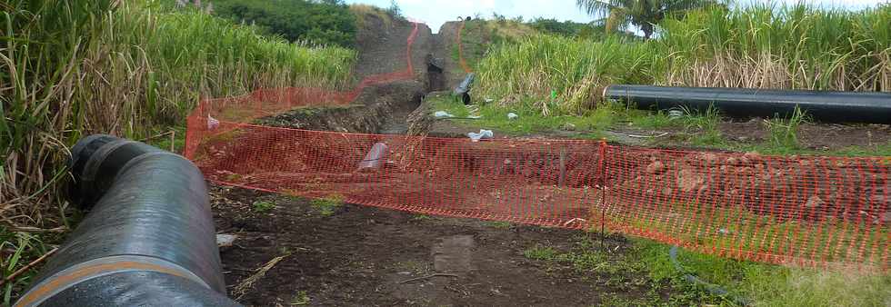 2 juin 2013 - St-Pierre - Pierrefonds - Travaux d'interconnexion des  primtres irrigus