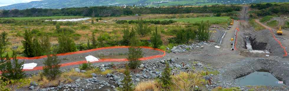 Pierrefonds - Chantier de l'interconnexion des primtres irrigus du Bras de Cilaos et du Bras de la Plaine - juin 2013