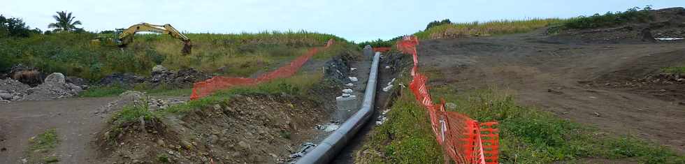 Pierrefonds - Chantier de l'interconnexion des primtres irrigus du Bras de Cilaos et du Bras de la Plaine - juin 2013