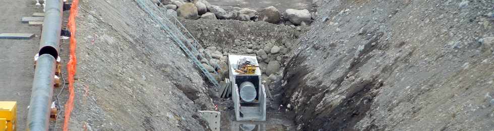 Pierrefonds - Chantier de l'interconnexion des primtres irrigus du Bras de Cilaos et du Bras de la Plaine - juin 2013