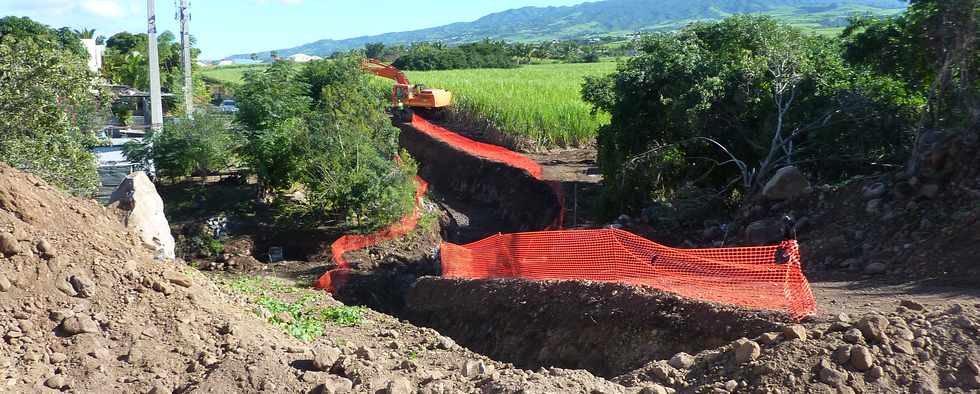 St-Louis - Travaux d'interconnexion - Franchissement de la ravine de la Ouette