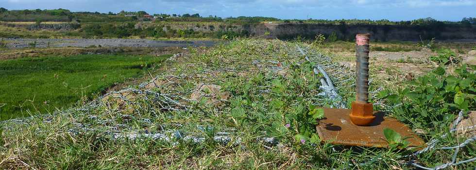 Chantier interconnexion des primtres irrigus Bras de la Plaine et Bras de Cilaos - Franchissement de la rivire St-Etienne - SOGEA et SBTPC