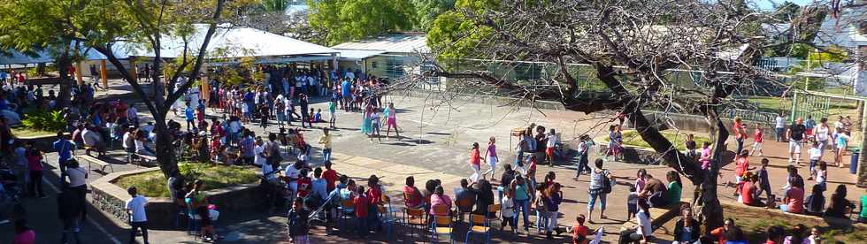 Bois d'Olives - Fête à l'école Edmond-Albius - 28 juin 2013
