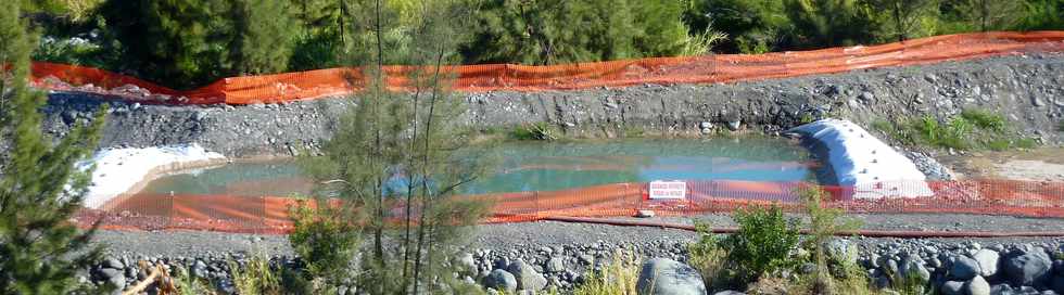 30 juin 2013 - chantier de l'interconnexion des primtres irrigus du Bras de la Plaine et du Bras de Cilaos - Pierrefonds - Rivire St-Etienne -