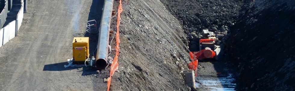 30 juin 2013 - chantier de l'interconnexion des primtres irrigus du Bras de la Plaine et du Bras de Cilaos - Pierrefonds - Rivire St-Etienne -