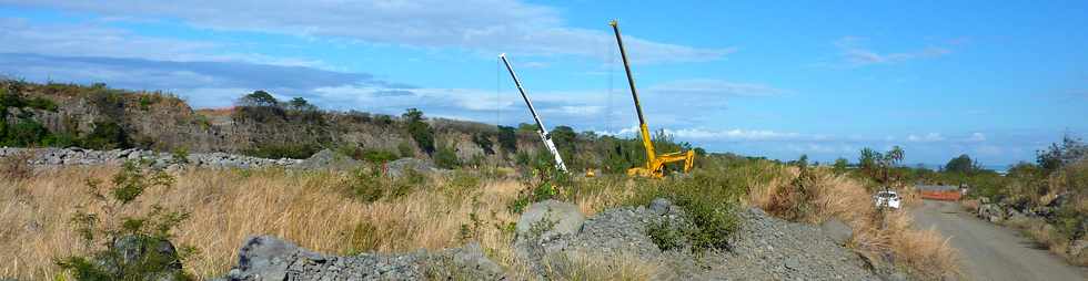 St-Louis - Chantier de l'interconnexion - Traverse de la canalisation de la rivire St-Etienne