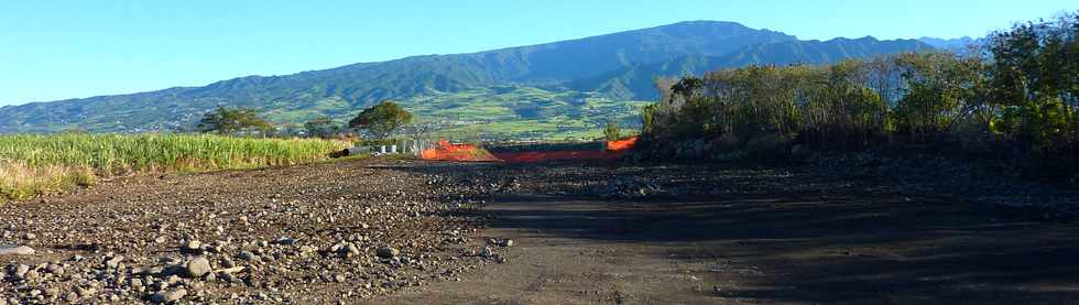 21 juillet 2013 - Chantier de l'interconnexion des primtres irrigus du Bras de la Plaine et du Bras de Cilaos -