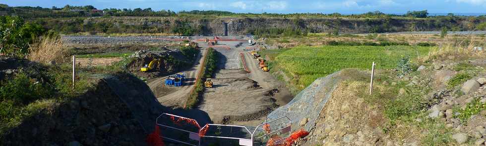 11 aot 2013 - Chantier d'interconnexion des primtres irrigus du Bras de Cilaos et du Bras de la Plaine - Rivire St-Etienne