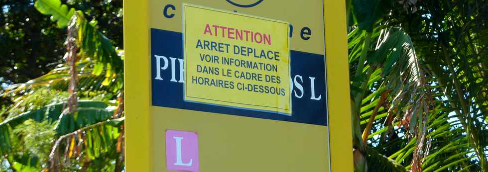 Pierrefonds - Nouvel arrêt car Jaune Bois de goyavier - Ligne L - Août 2013