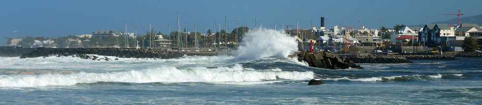 21 aot 2013 - St-Pierre - Houle - Terre Sainte