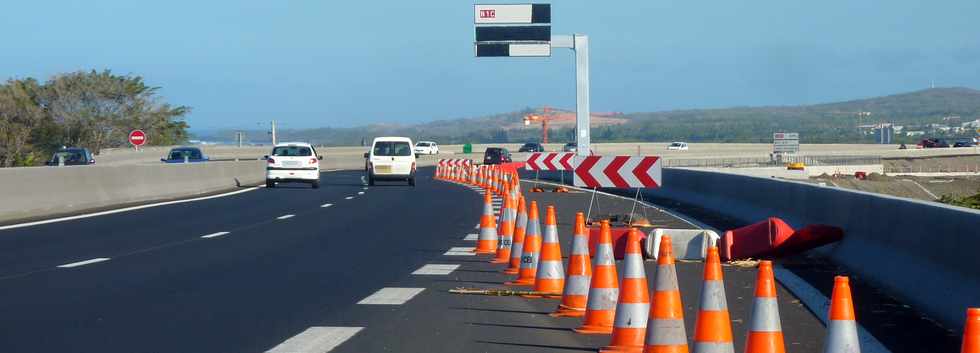 Accs est au nouveau pont sur la rivire St-Etienne