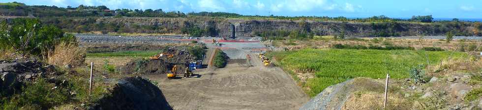 25 aot 2013 - Rivire St-Etienne - Travaux d'interconnexion des primtres irrigus du Bras de Cilaos et du Bras de la Plaine -