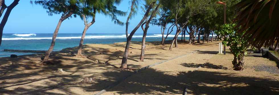 St-Pierre - Aot 2013 - Ravine Blanche - Front de mer