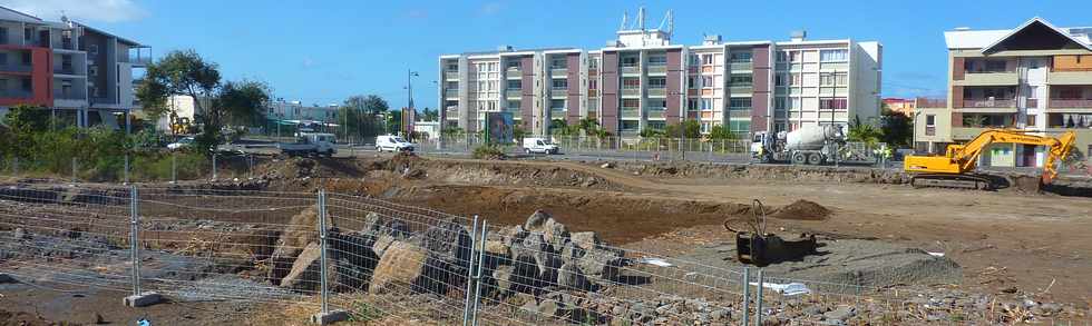 St-Pierre - Sept 2013 - Ravine Blanche - Nouvelle école en construction
