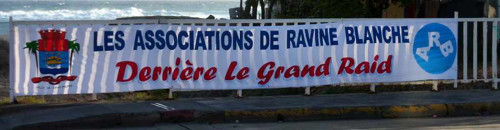 17 octobre 2013 - St-Pierre - Grand raid -  Bd Hubert-Delisle -  Associations de Ravine Blanche