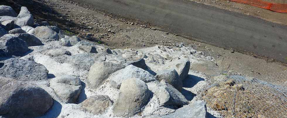 Oct 2013 - Chantier de l'interconnexion des primtres irrigus Bras de la Plaine - Bras de Cilaos - Rempart de rive droite