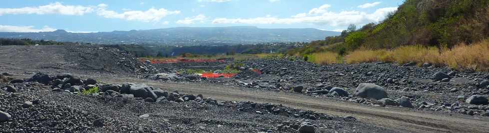 Oct 2013 - Chantier de l'interconnexion des primtres irrigus Bras de la Plaine - Bras de Cilaos - Ancien lit dtourn