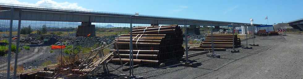 Oct 2013 - Ancien pont sur la rivire St-Etienne -Travaux piles 5 et 6 -