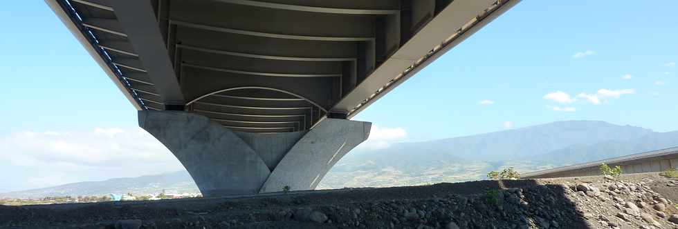 Octobre 2013 - Nouveau pont sur la rivire St-Etienne
