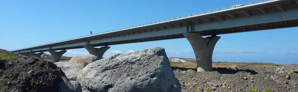 Octobre 2013 - Nouveau pont sur la rivire St-Etienne