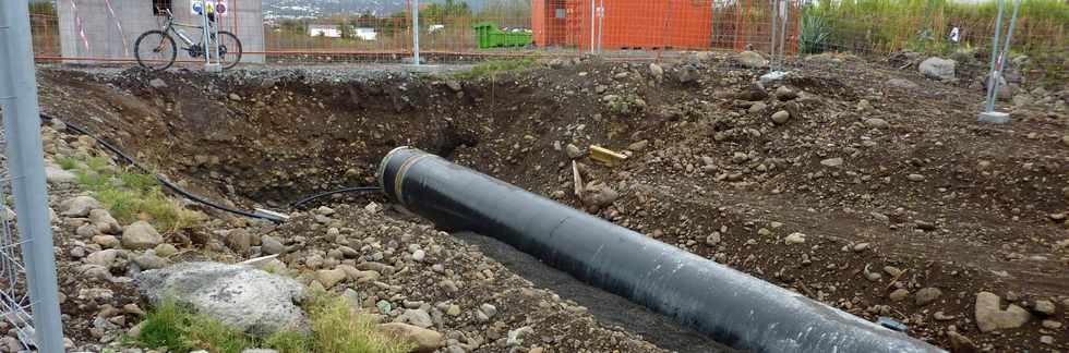 Novembre 2013 - Chantier de l'interconnexion des primtres irrigus Bras de la Plaine - Bras de Cilaos - Arrive gare  racleurs