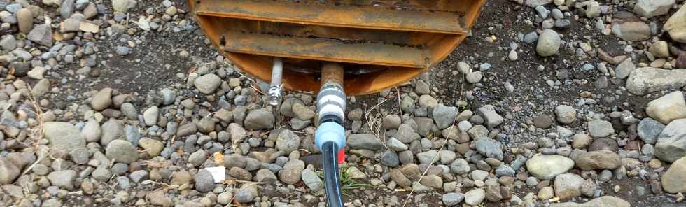 Novembre 2013 - Chantier de l'interconnexion des périmètres irrigués Bras de la Plaine - Bras de Cilaos - Mise en pression